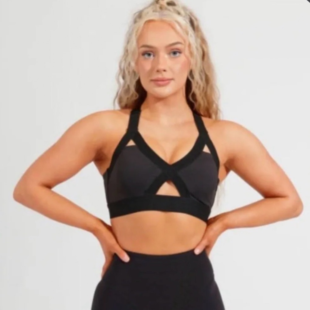 BuffBunny Heartbreaker Strappy Sports Bra